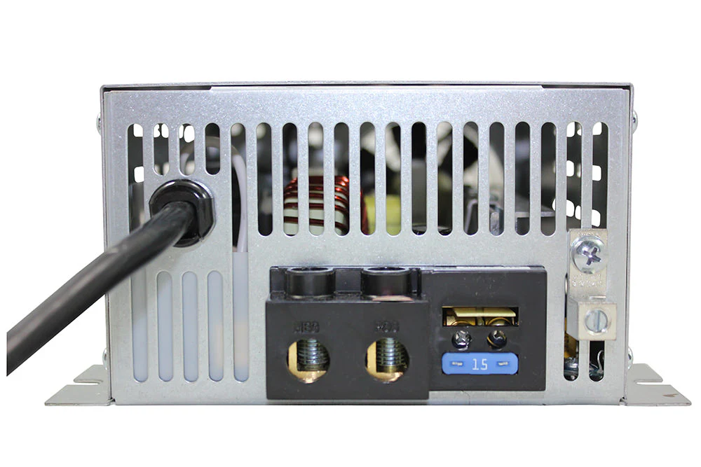 IOTA DLS-15 Converter and Charger - Image 4